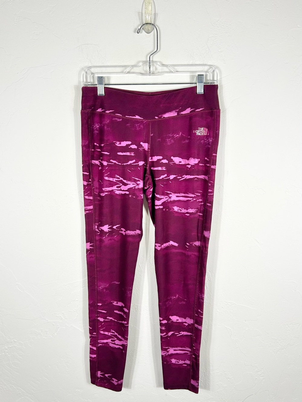 The North Face Women's Abstract Printed Athletic Leggings Purple Pink Size M
